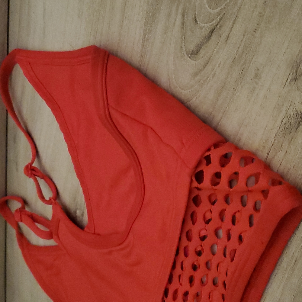 VS PINK Ultimate Sports Bra - Picture 3 of 6